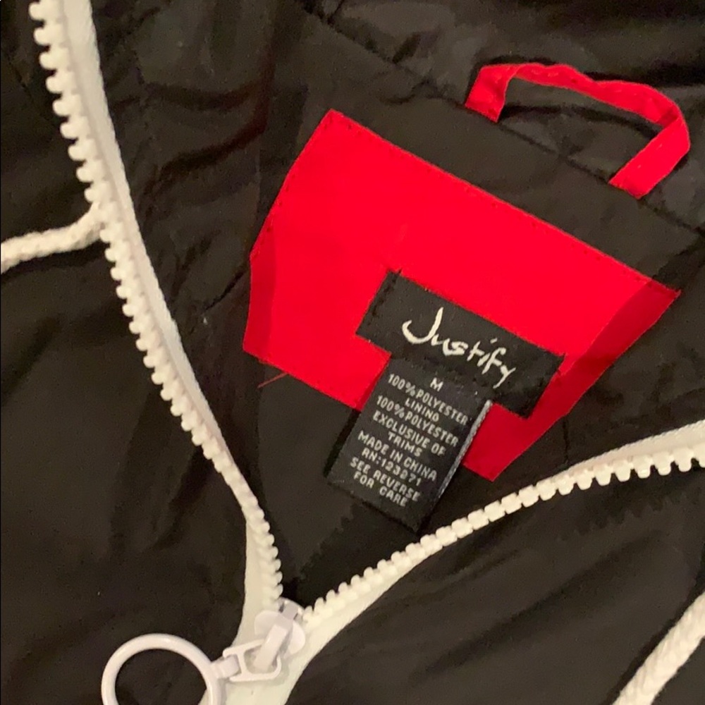 Lightweight jacket - Picture 4 of 7